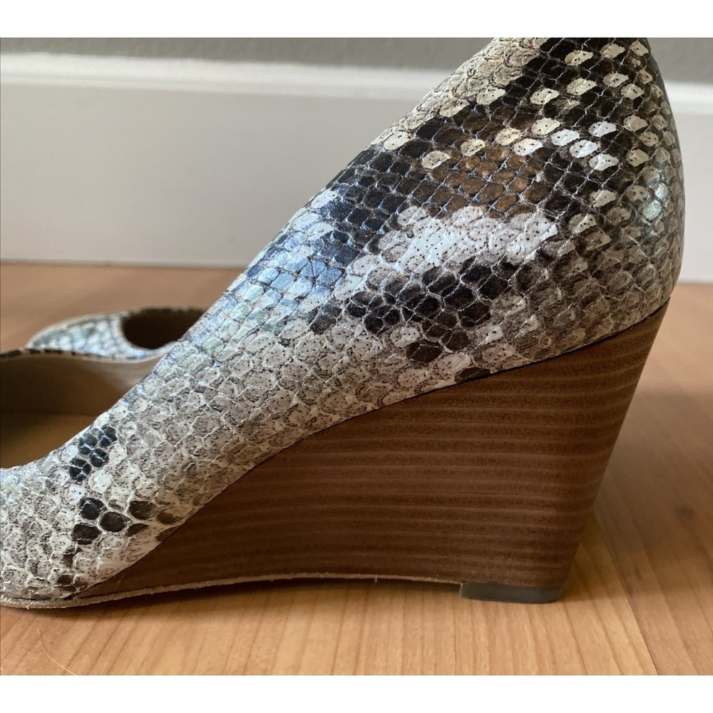 Via Spiga Womens Pump Size 6.5 Leather Wedge Heel Snakeskin Dress Shoes - Picture 7 of 11